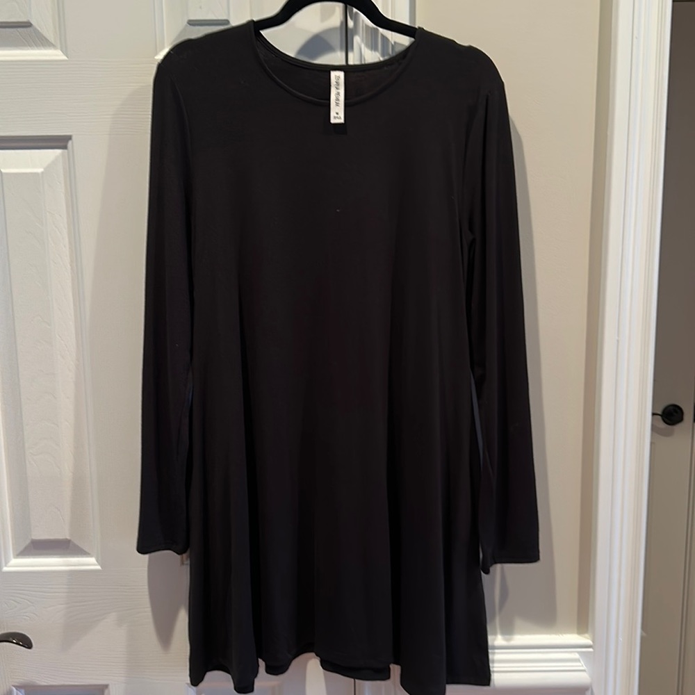 Zenana Premium Black Tunic Dress sz M side Pockets